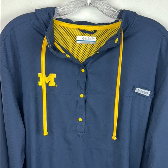 Columbia Michigan Windbreaker Hoodie - Picture 4 of 11